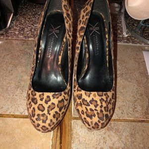 KARDASHIAN KOLLECTION  👠